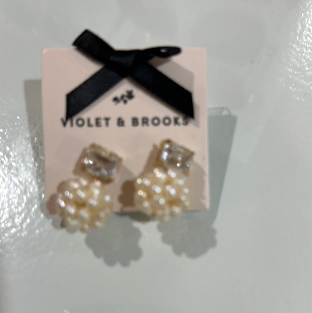 VB Pearl Baguette Earring