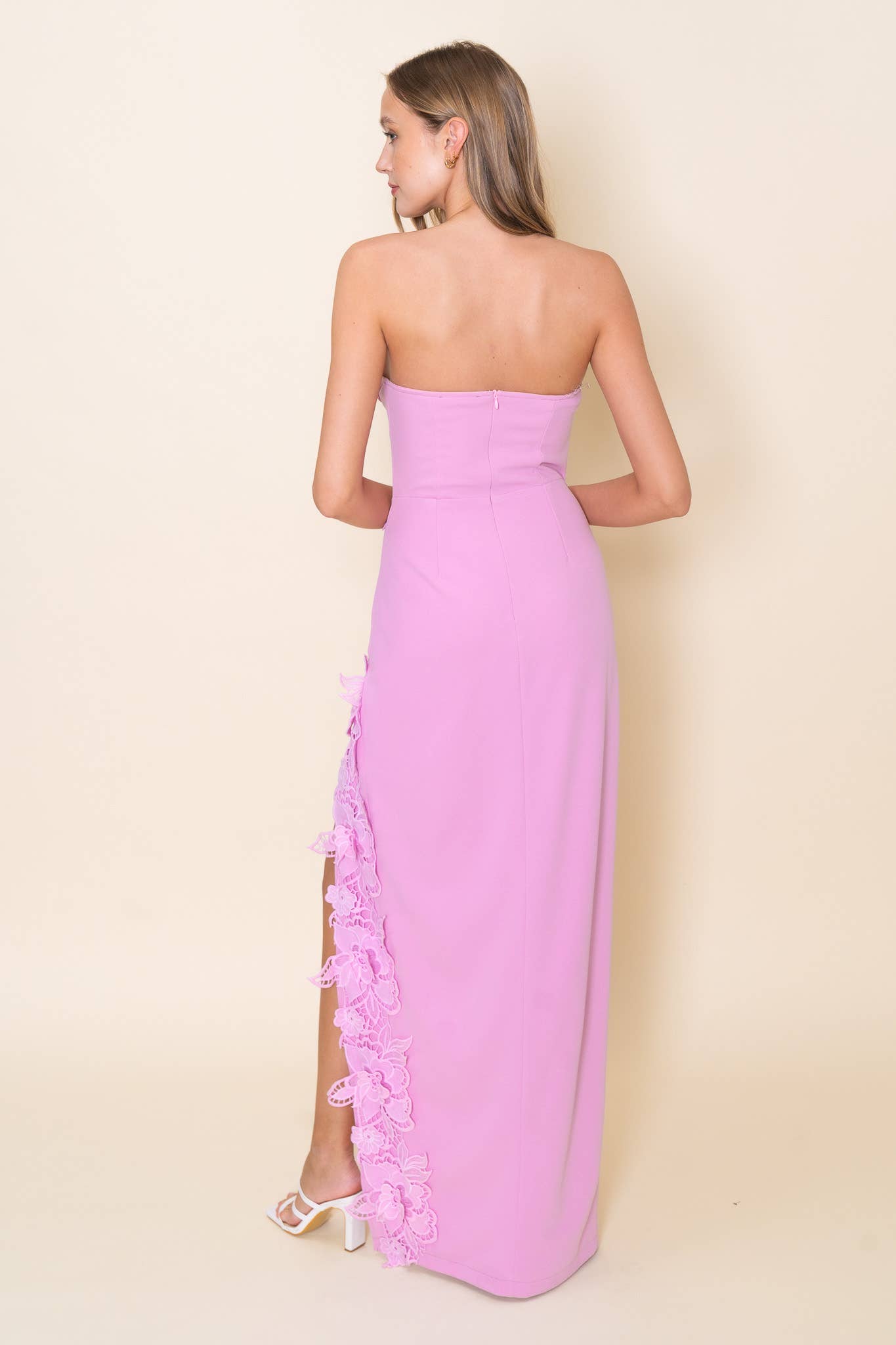 LOW V STRAPLESS MAXI DRESS WITH SLIT
