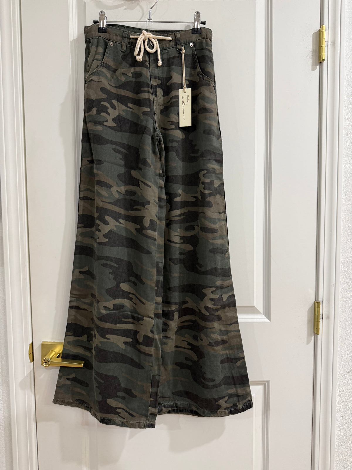 FOREST CAMO PRINTED TENCEL WIDE LEG PANT