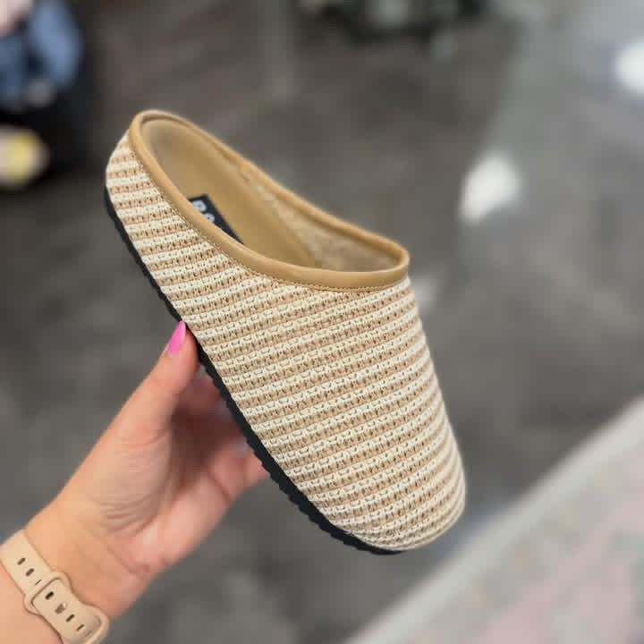 Roam natural white raffia clog