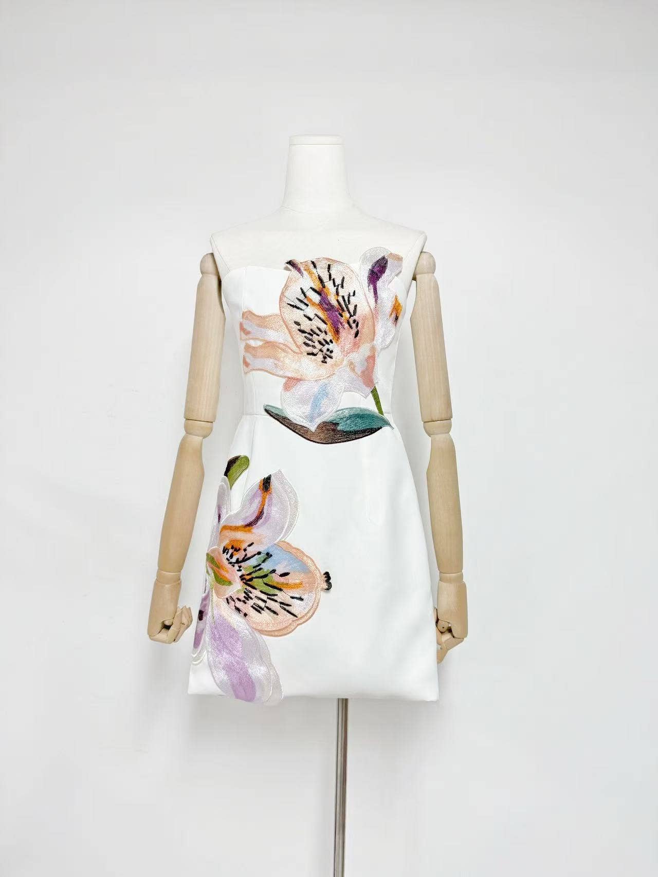 DR840Y Women’s Strapless Dress with 3D Floral Beaded Detail