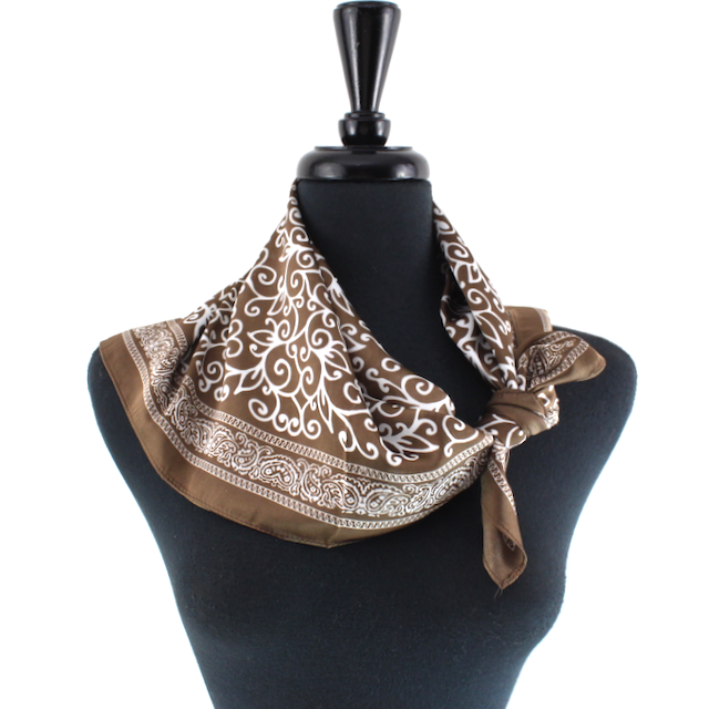 S25189 Lightweight Square Scarf