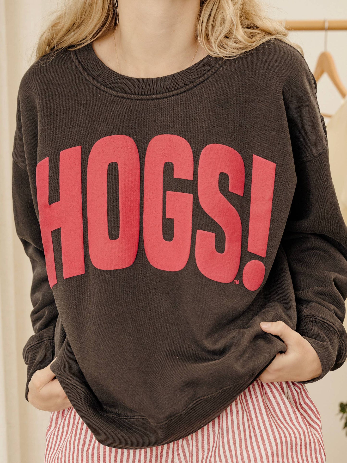 Ark. Razorbacks Hogs Mono Puff Ink Smoke Hi-Dive Sweatshirt