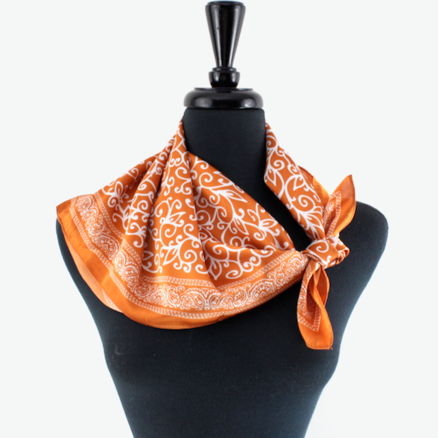 S25189 Lightweight Square Scarf