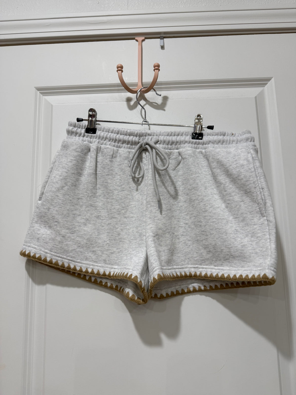 SHORTS WITH DRAWSTRING lt grey