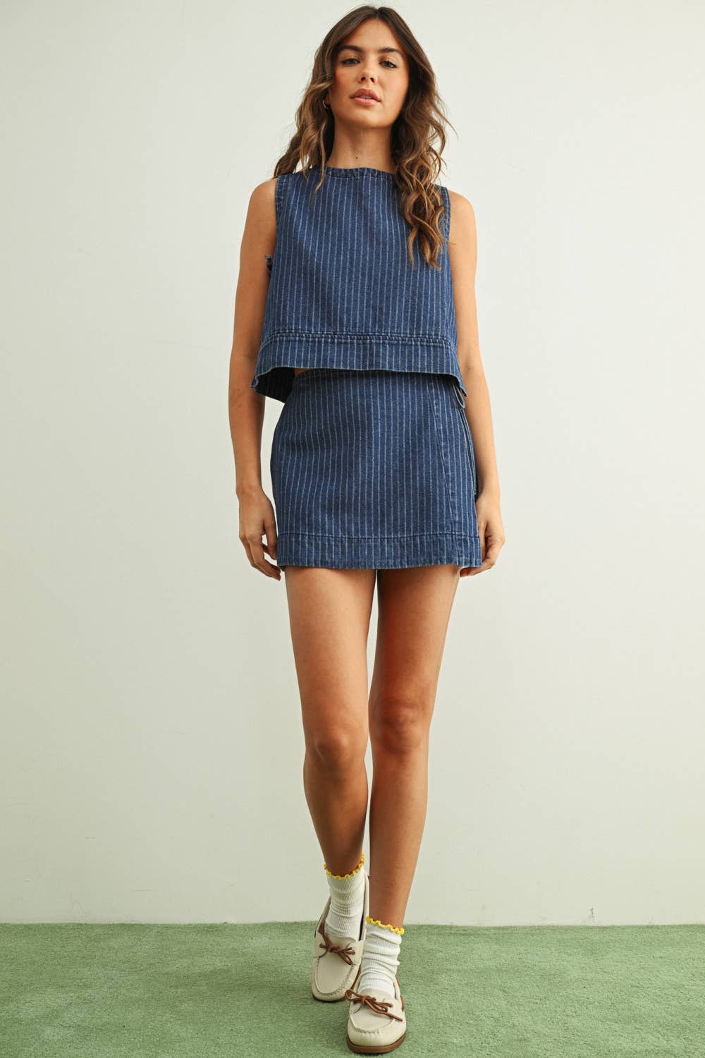 PINSTRIPED DENIM SLEEVELESS TOP