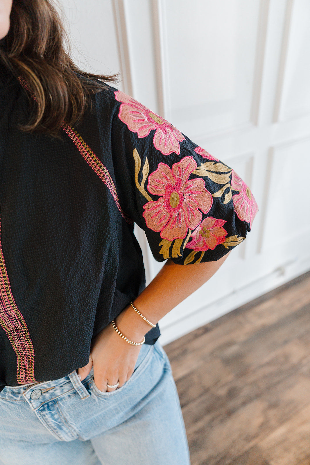 embroidered puff sleeve blouse