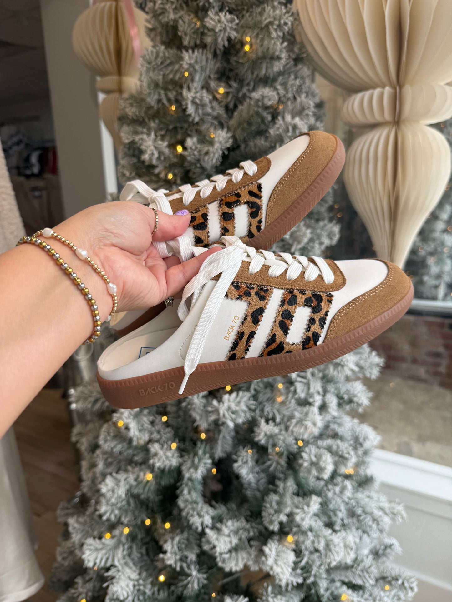 Easter Back70 white/leopard