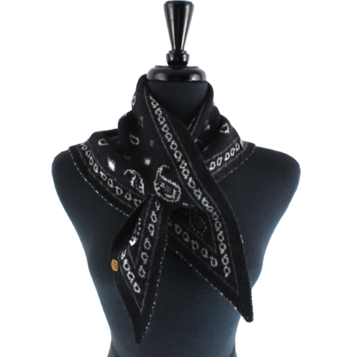 S26324 Pull-Through Polyester Triangle Scarf