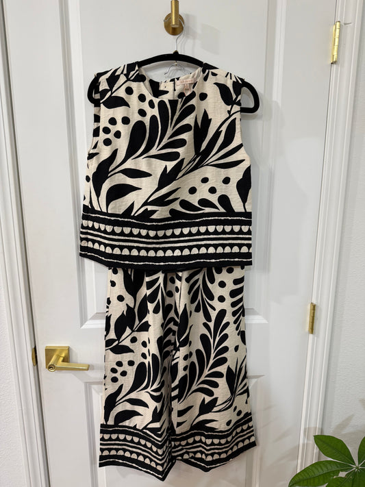 black sand border print pant set