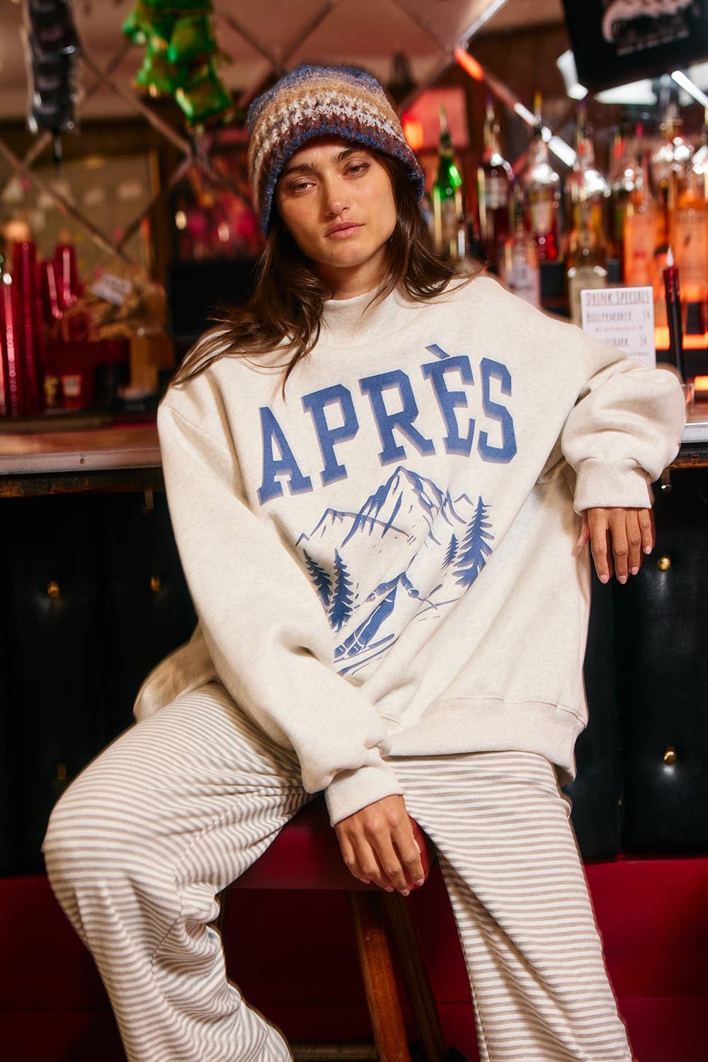 APRES | 'APRES/SKI' Reversible Mock-Neck Sweatshirt