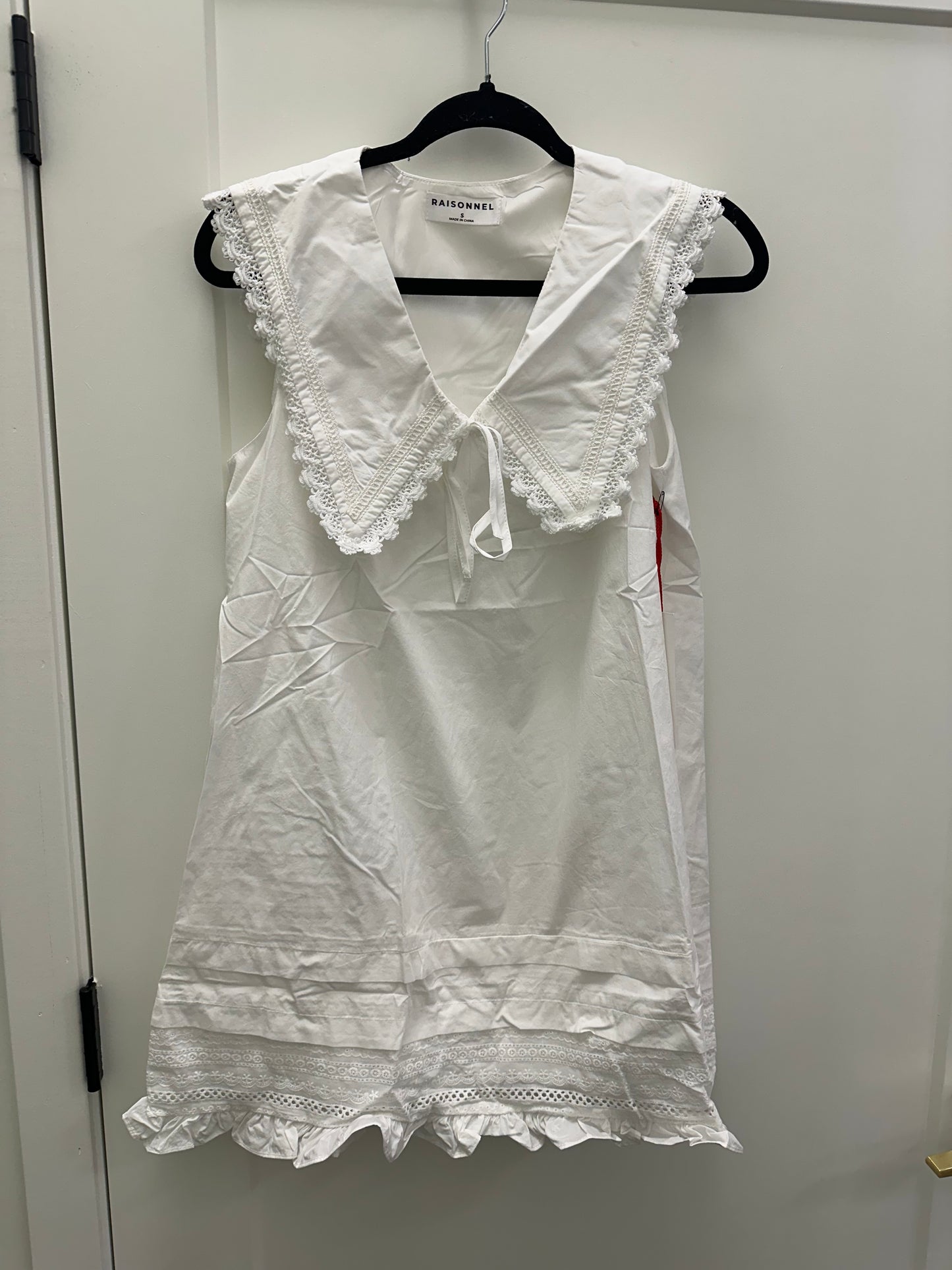Ruffle hem mini - white