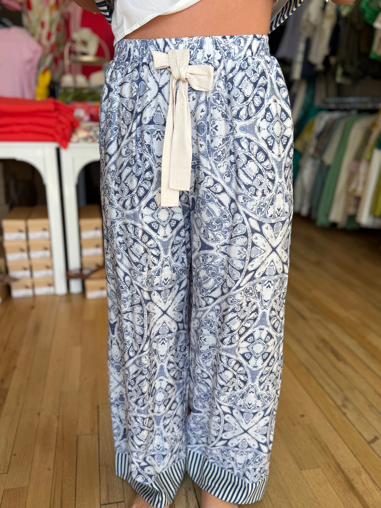 blue/white printed pant set