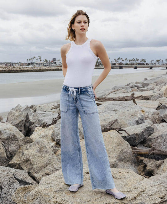 HIGH RISE DRAWSTRING WAISTBAND WIDE LEG JEANS