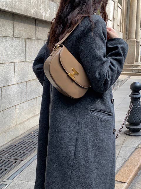P24023 Shoulder Bag