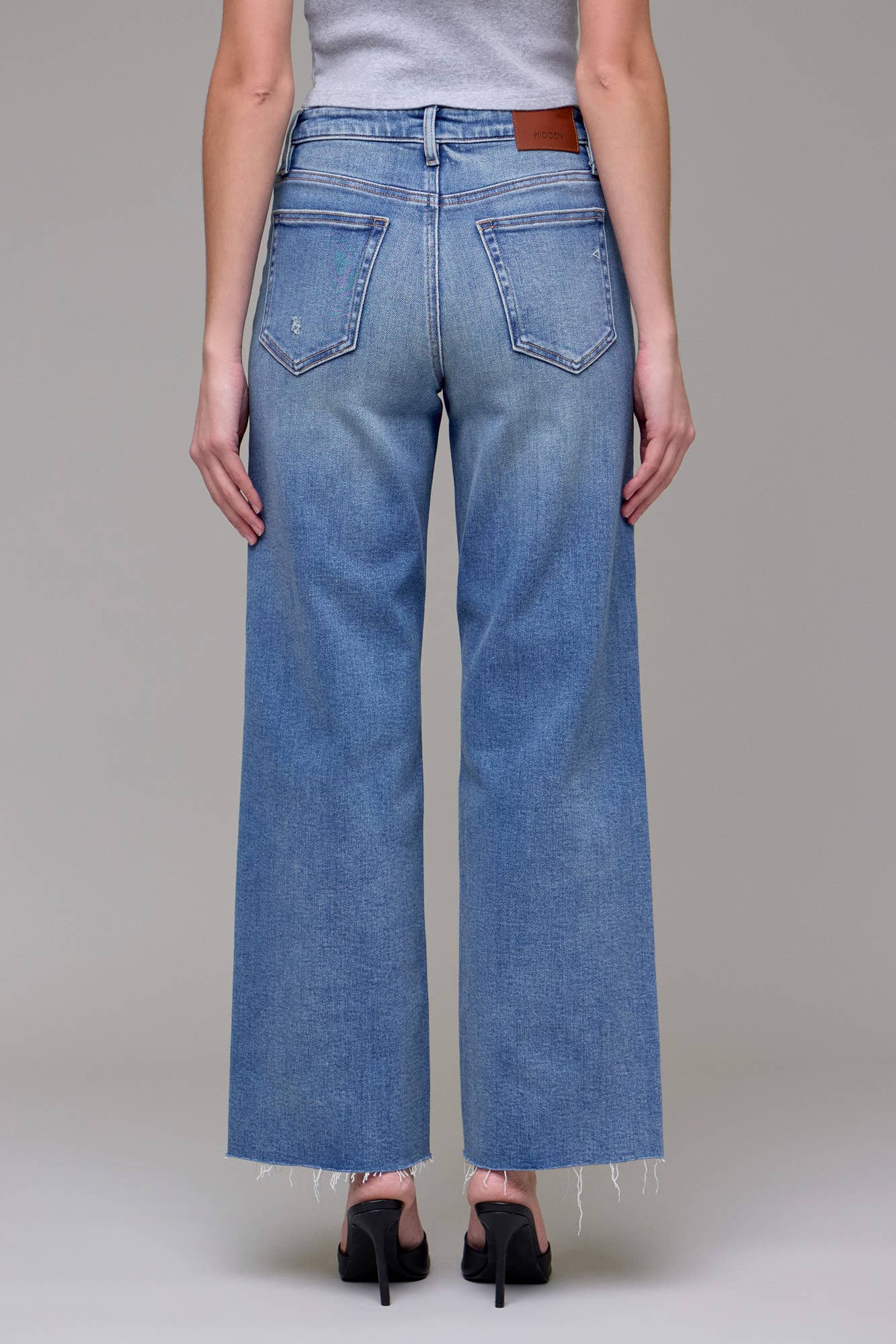 Medium Vintage Stretch Clean Dad Jean