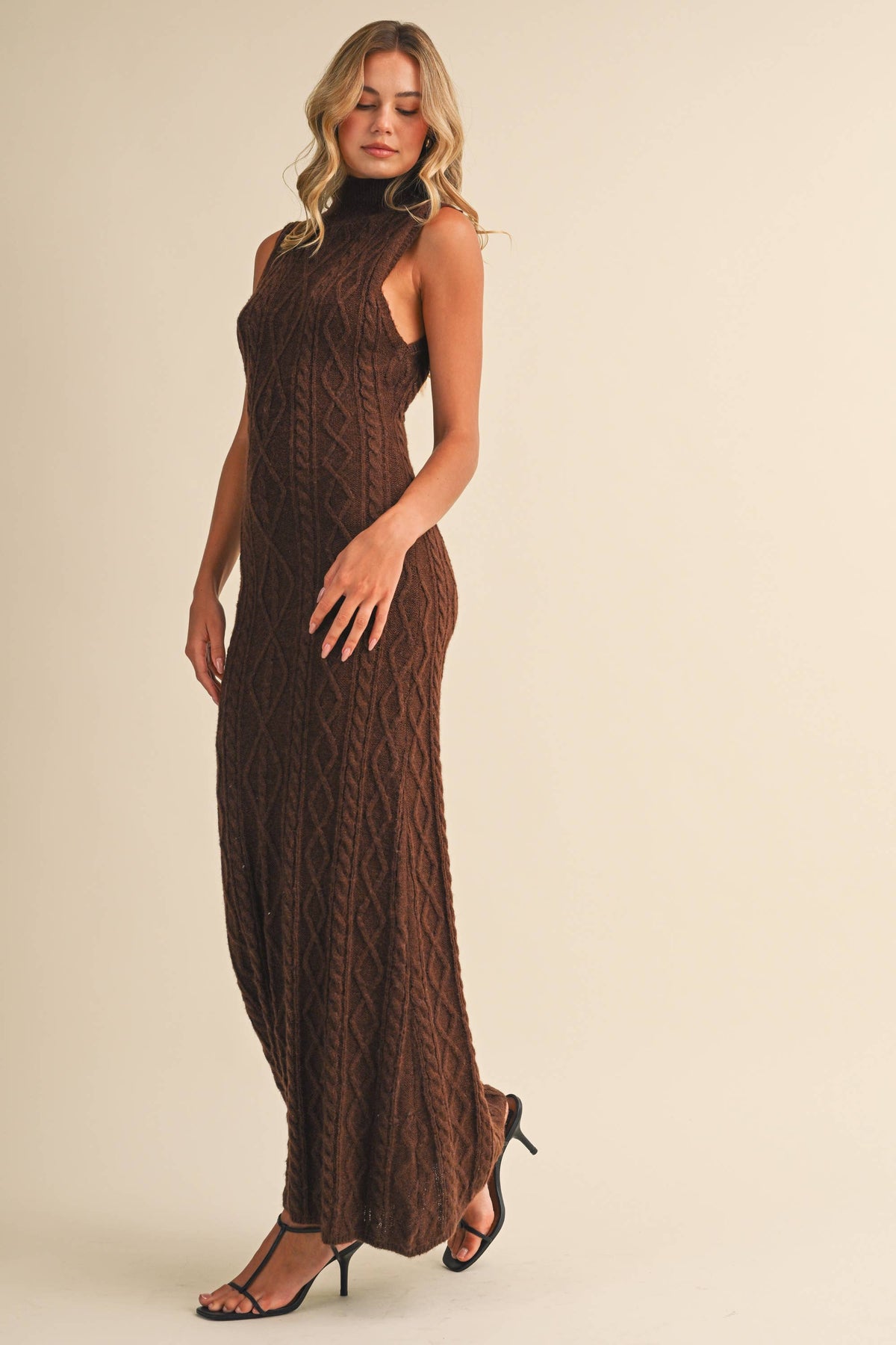 HIGH NECK SLEEVELESS CABLE KNIT SWEATER MAXI DRESS