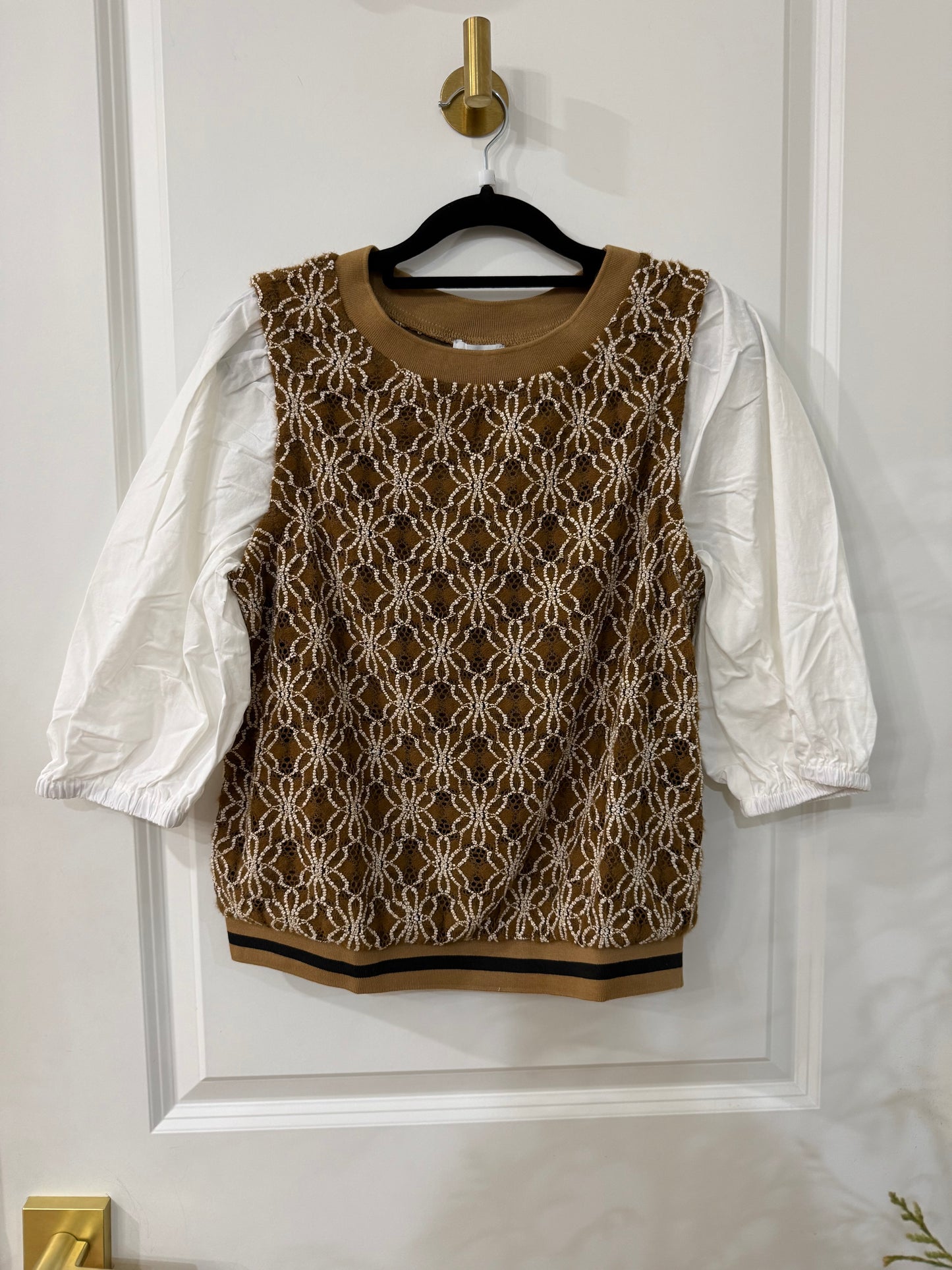 Contrast Sleeve Floral Crochet Stripe Banded Top