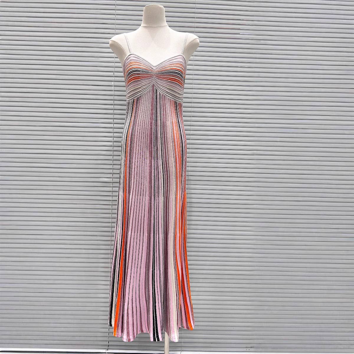 DR612 Summer Retro Knitted Dress with Striped Contrast