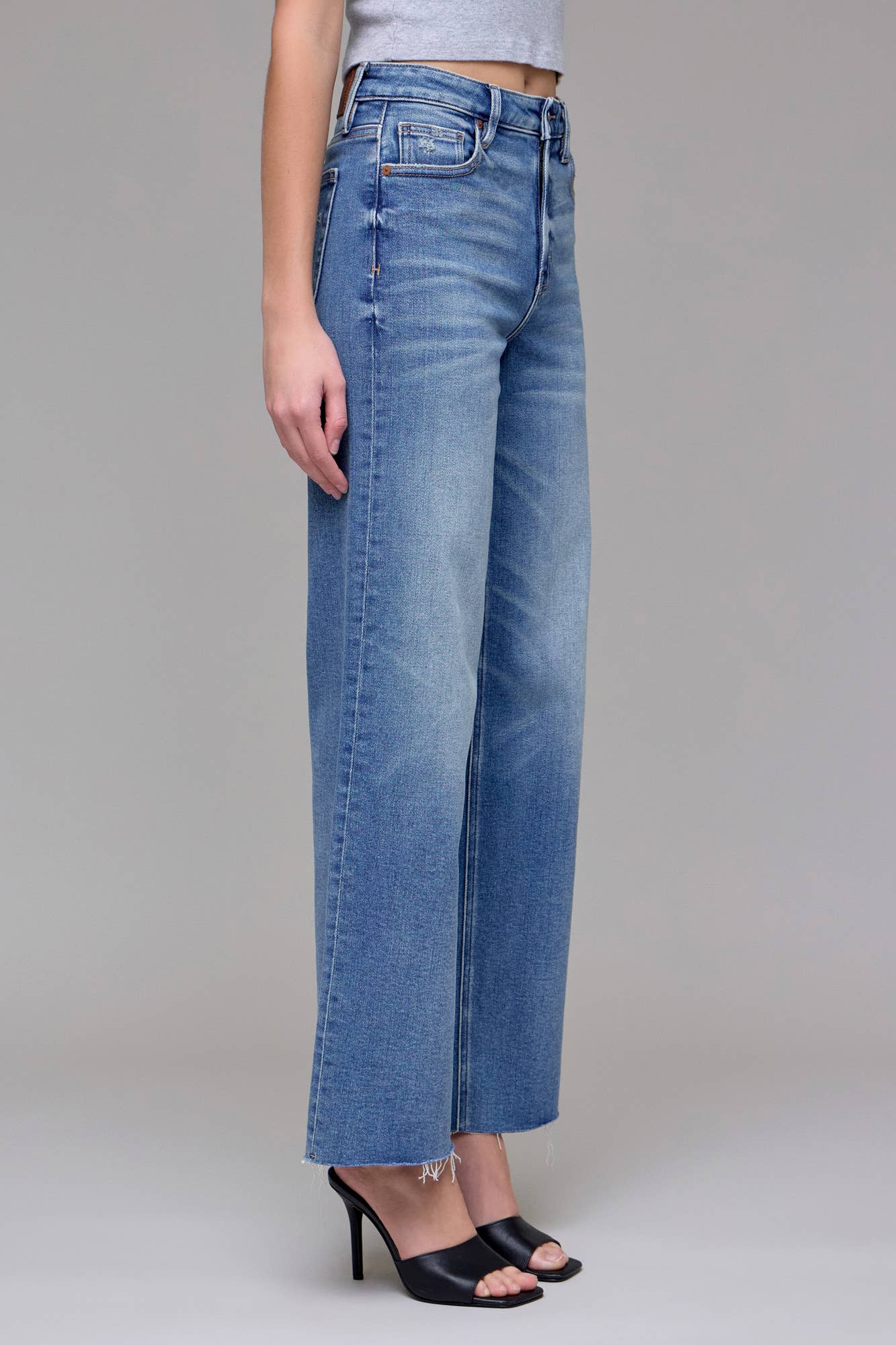 Medium Vintage Stretch Clean Dad Jean