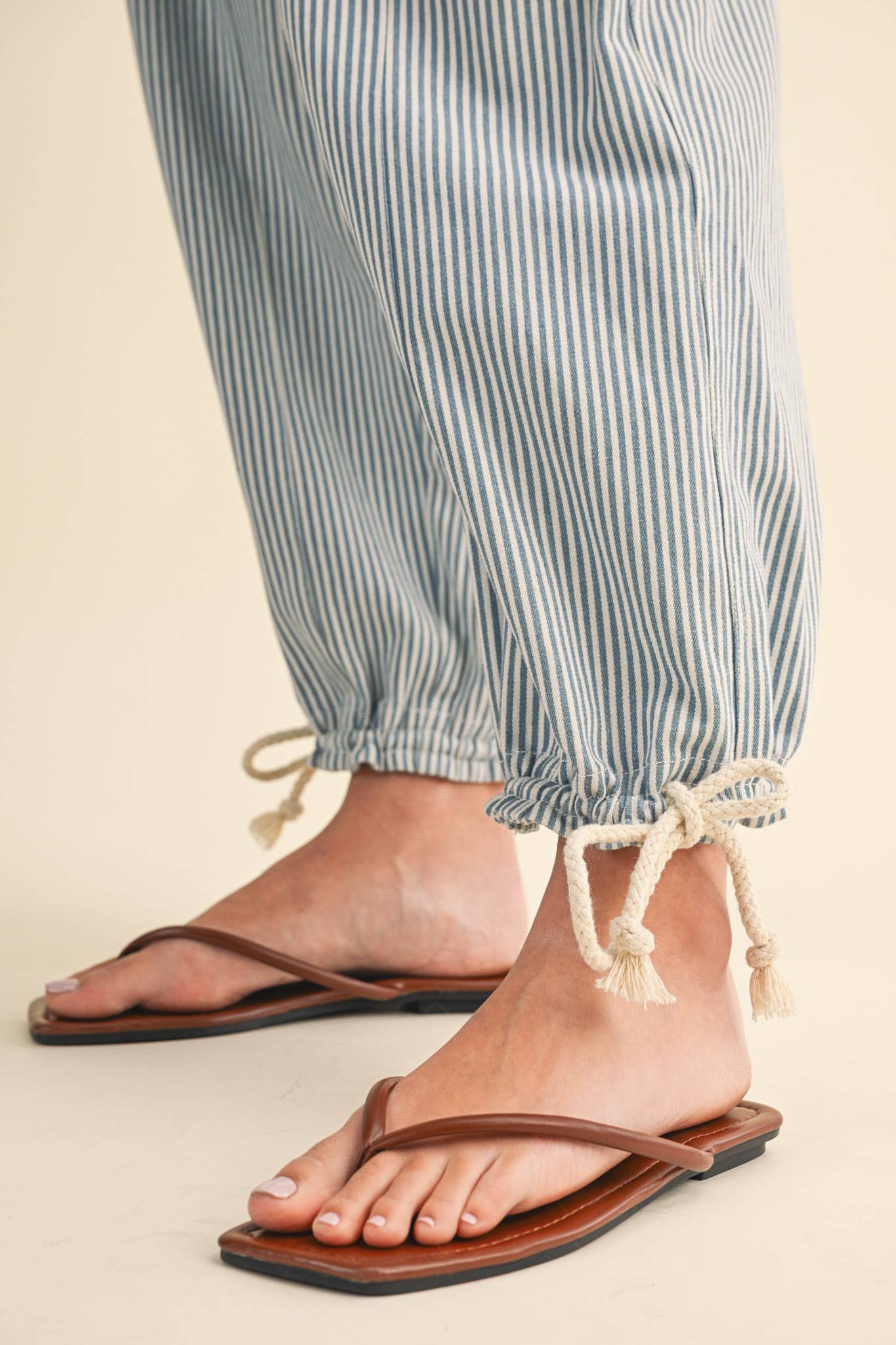 STRIPED PARACHUTE PANTS