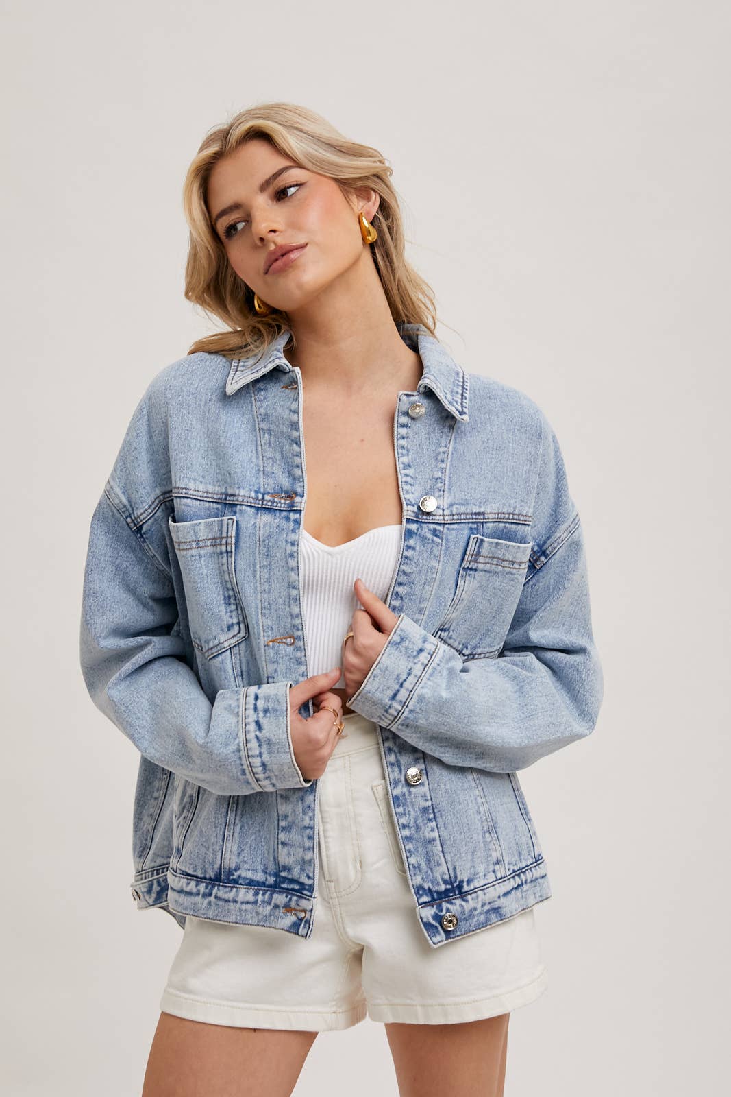 DENIM BUTTON DOWN OVERSIZED JACKET