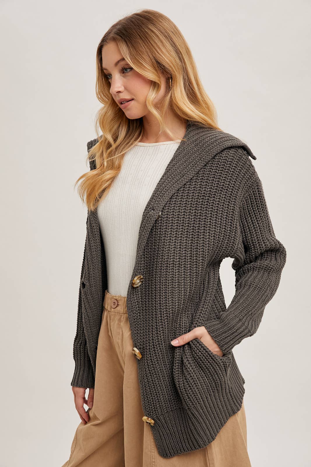 BUTTON DOWN COLLAR NECK RIBBED KNIT SWEATER CARDIGAN