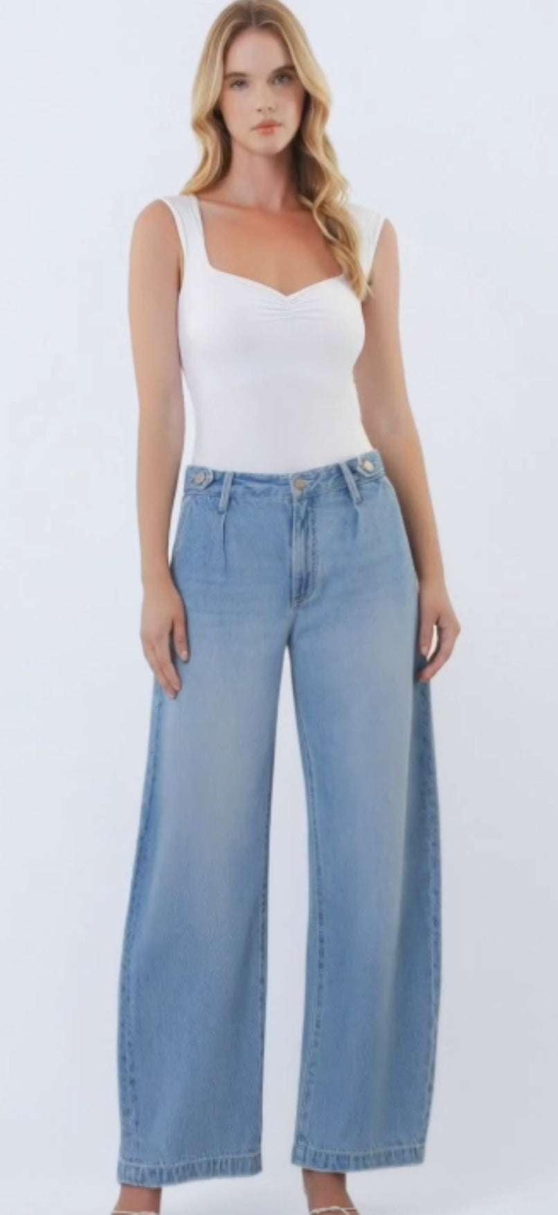 HIGH RISE- Upbeat JEANS
