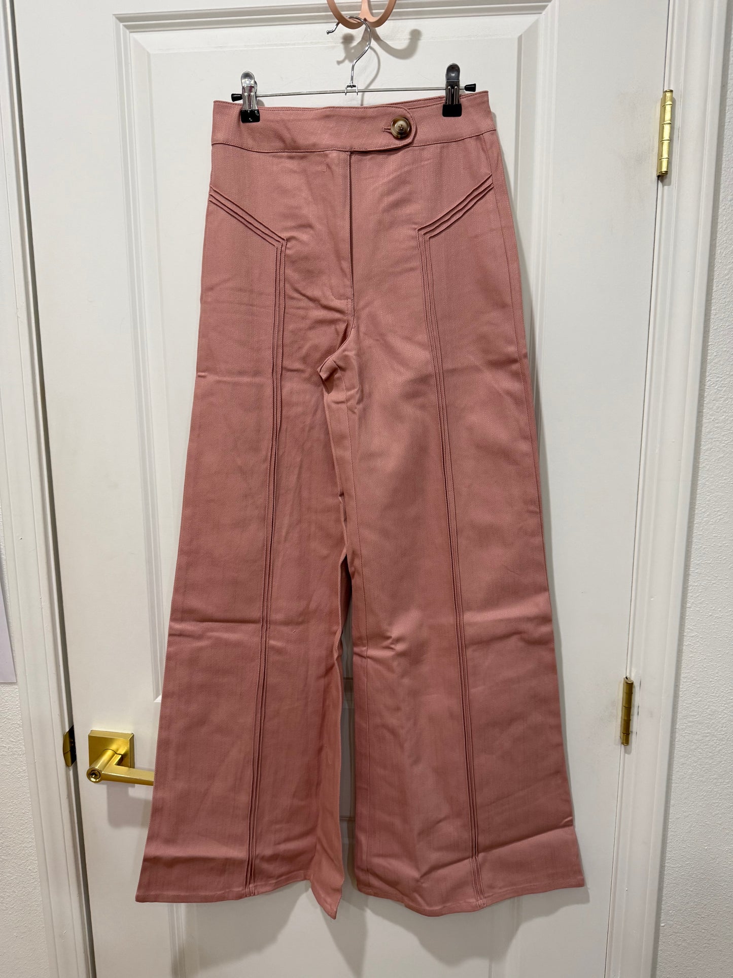 VERTICAL SEAM DETAIL HIGH WAISTED FLARE