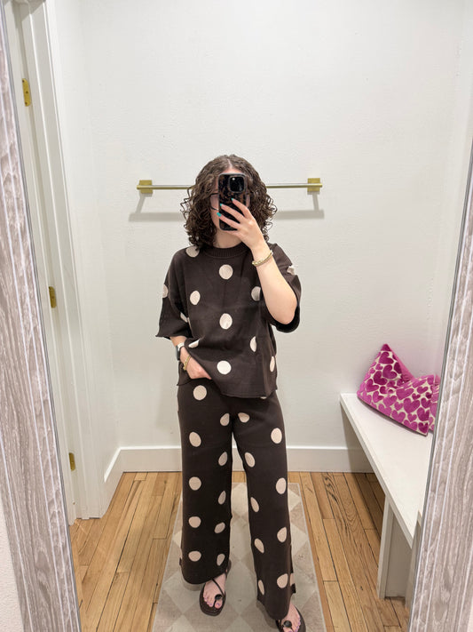 Polka dot brown knit set