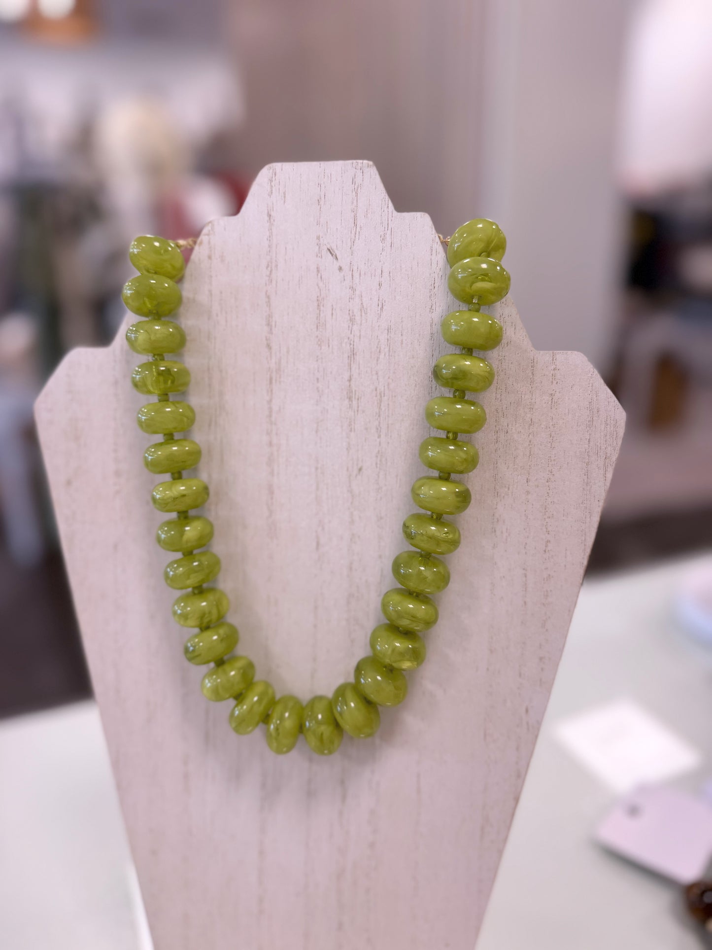 Green ball necklace