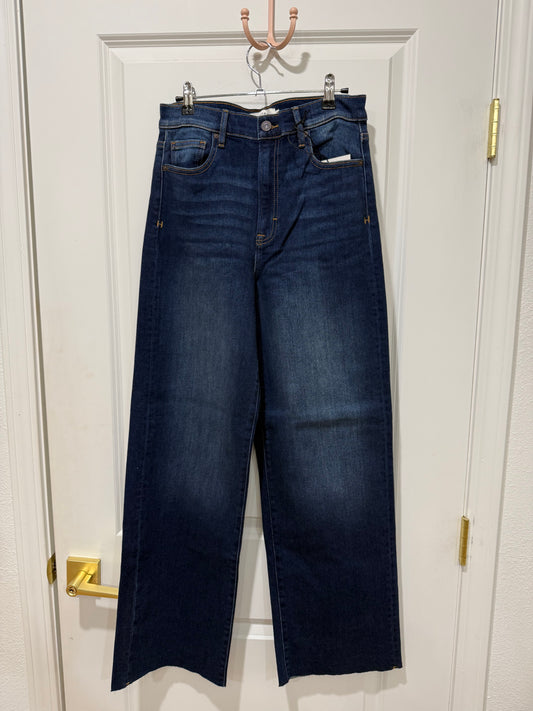 Hidden
high rise dark wash