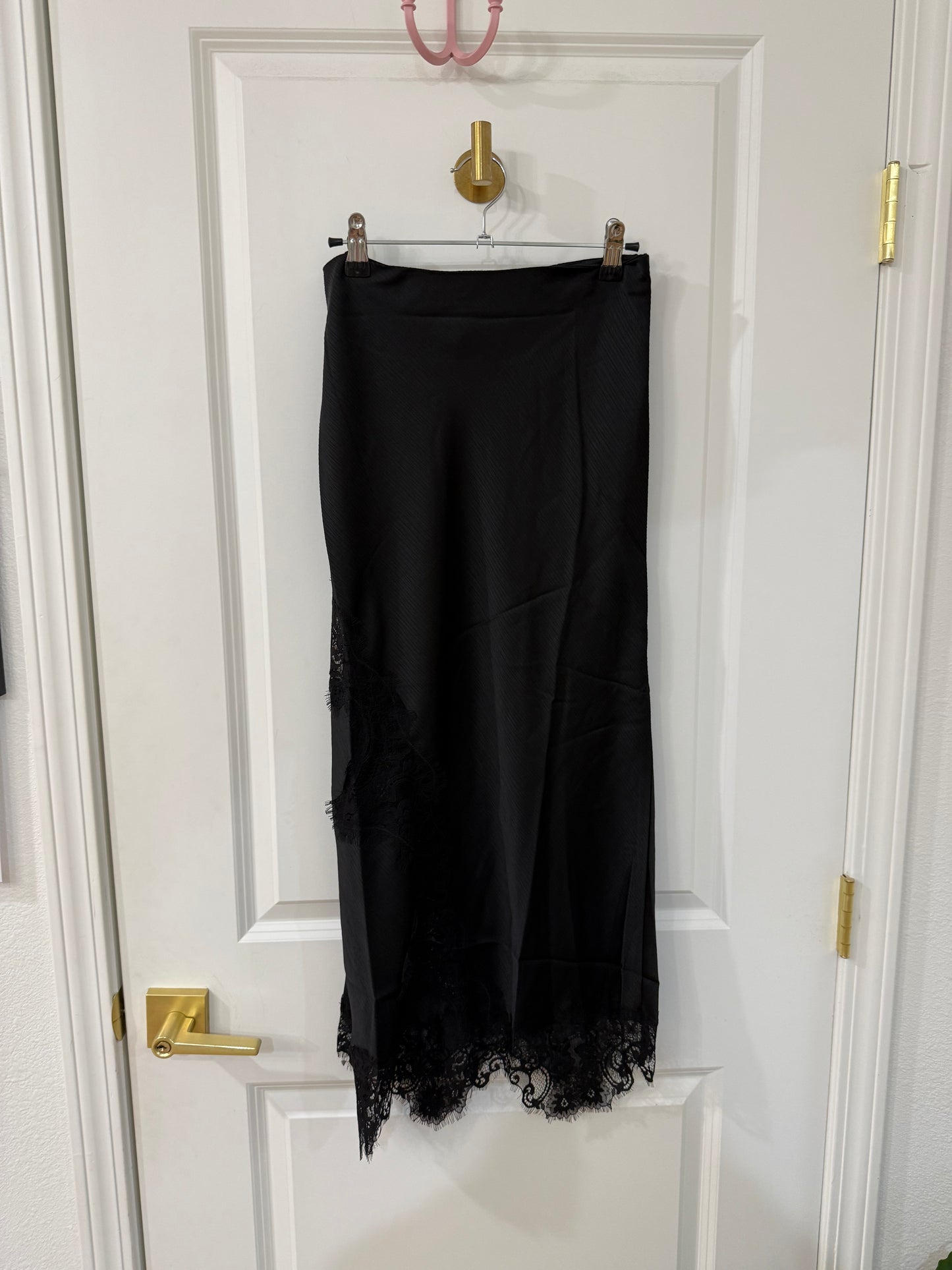 MIXED LACE MIDI SKIRT