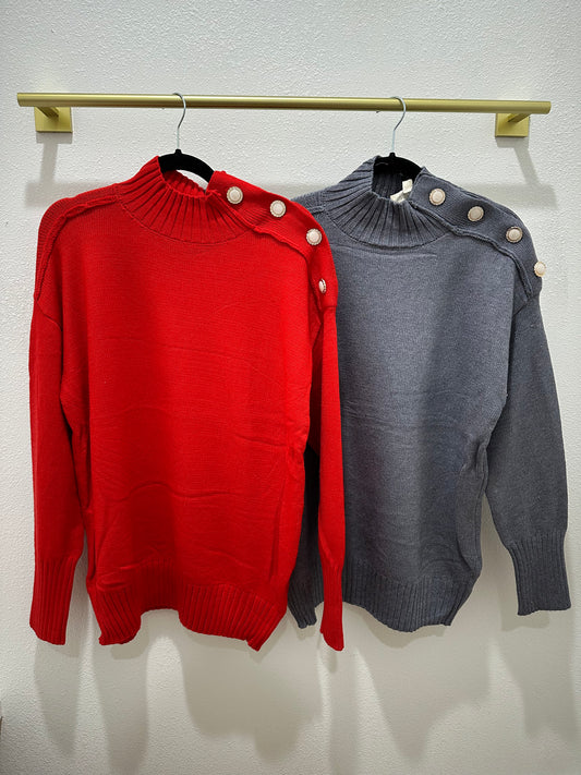 Button shoulder sweater