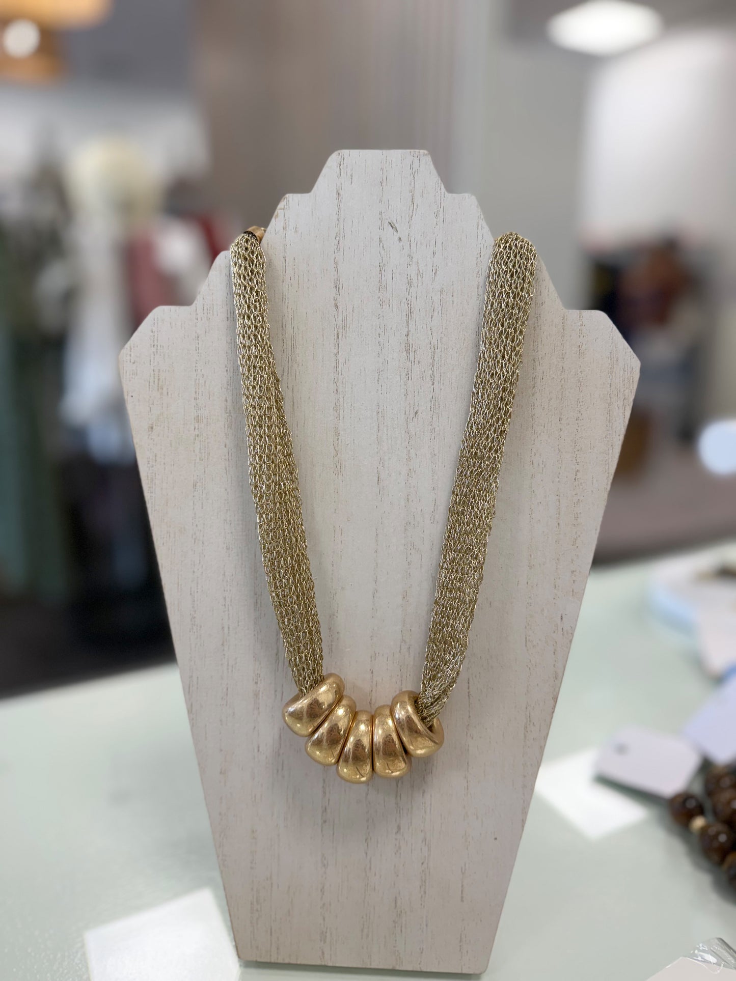 Mesh gold necklace
