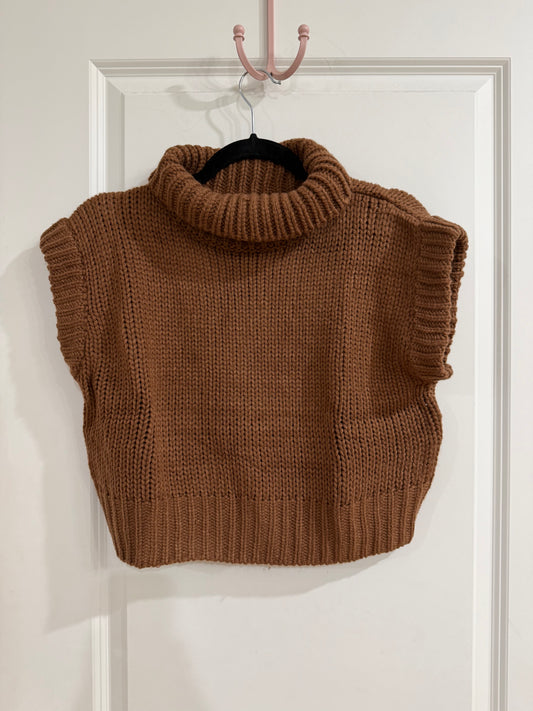 SLEEVELESS CROPPED TURTLENECK KNIT SWEATER TOP