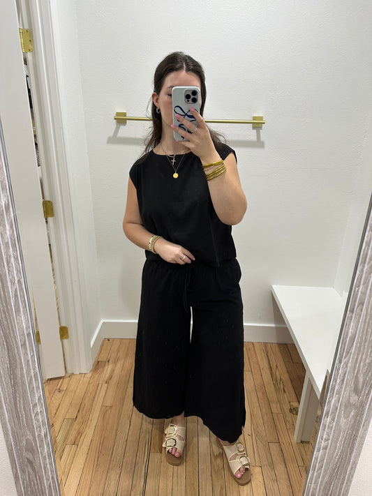 Black linen crop set