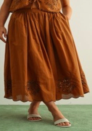 EMBROIDERY BOTTOM LONG FULL SKIRT