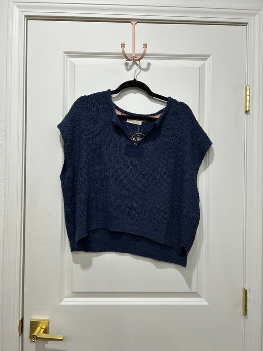 NAVY KNIT SWEATER