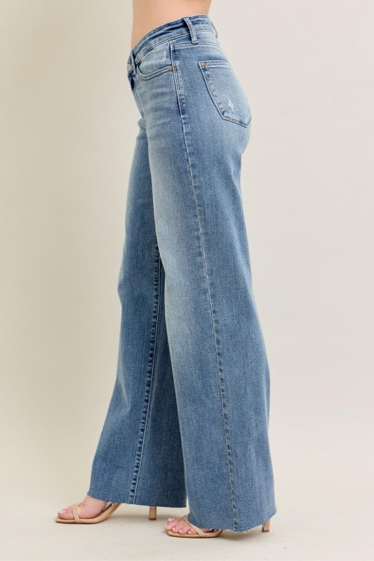 Judy Blue V front mid rise baggy jean