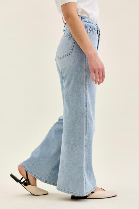 HW Petite Retro Wide JUDY BLUE jean