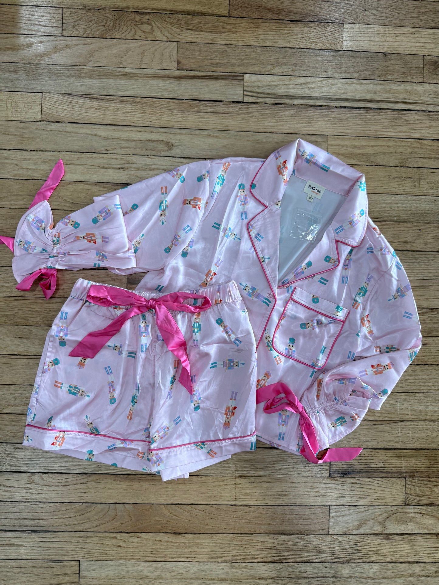 TOY SOLDIER & BOW CHRISTMAS PRINTED SATIN set
