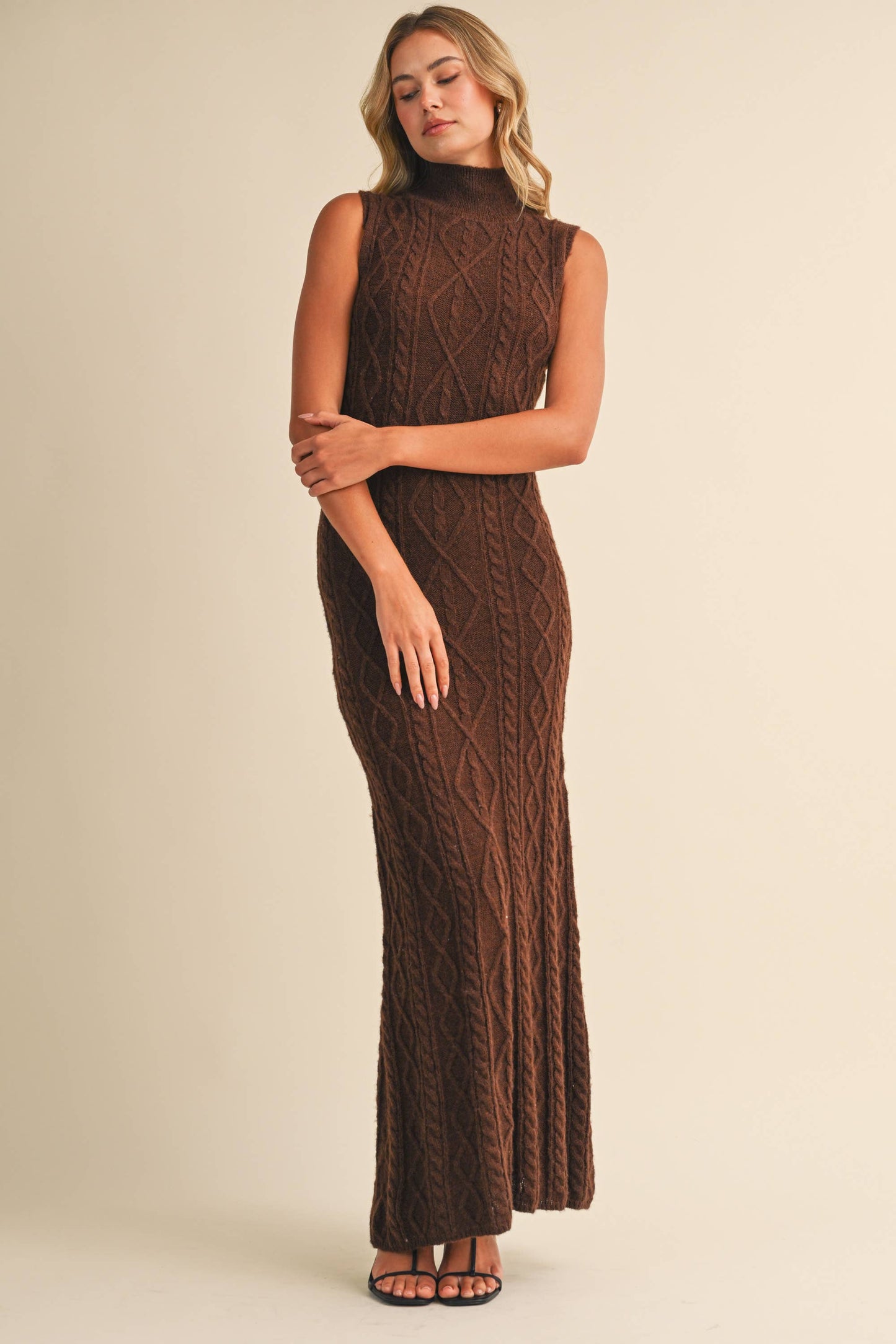 HIGH NECK SLEEVELESS CABLE KNIT SWEATER MAXI DRESS