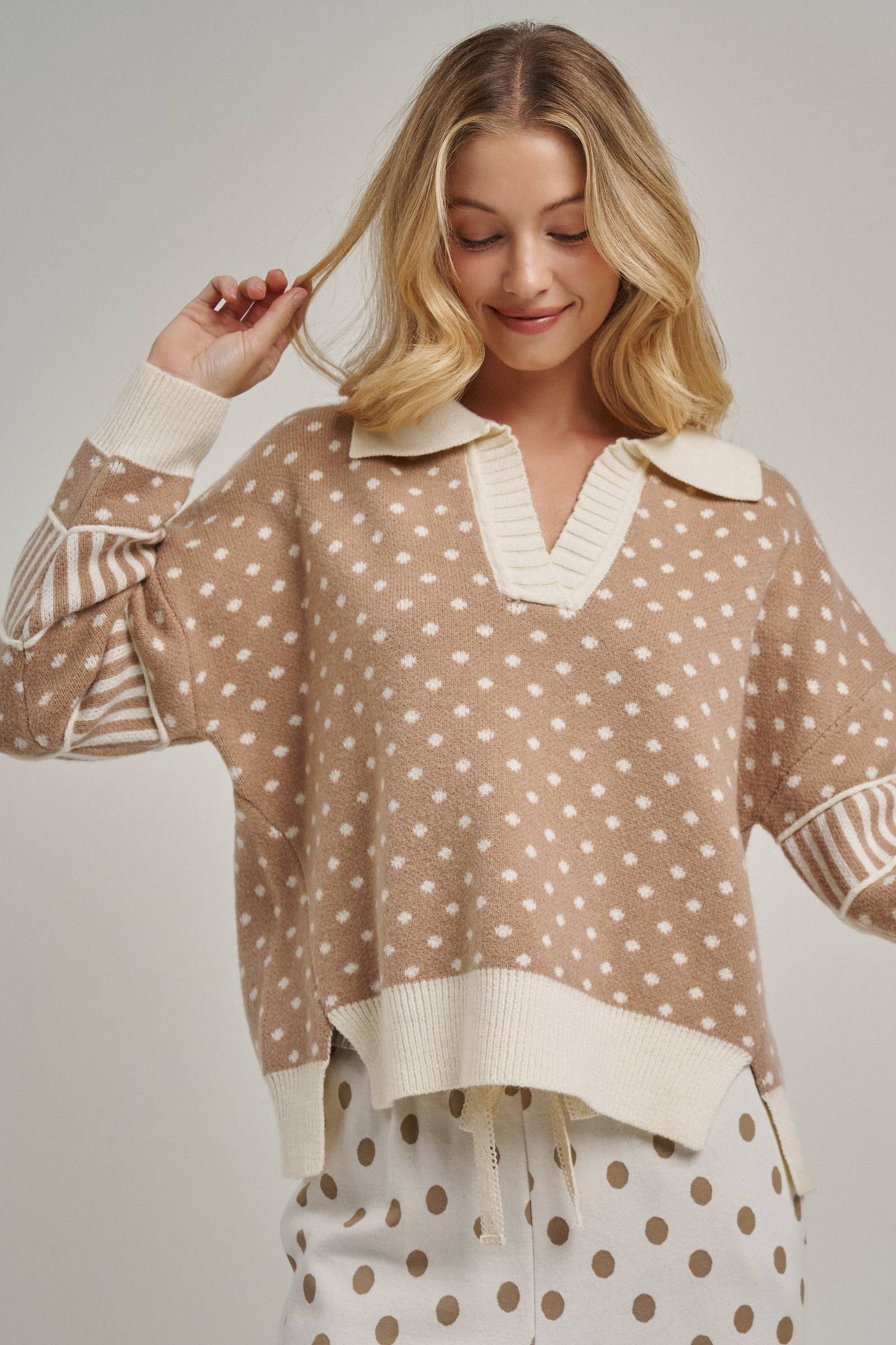 LOOSE FIT POLA DOT FALL SWEATER TOP