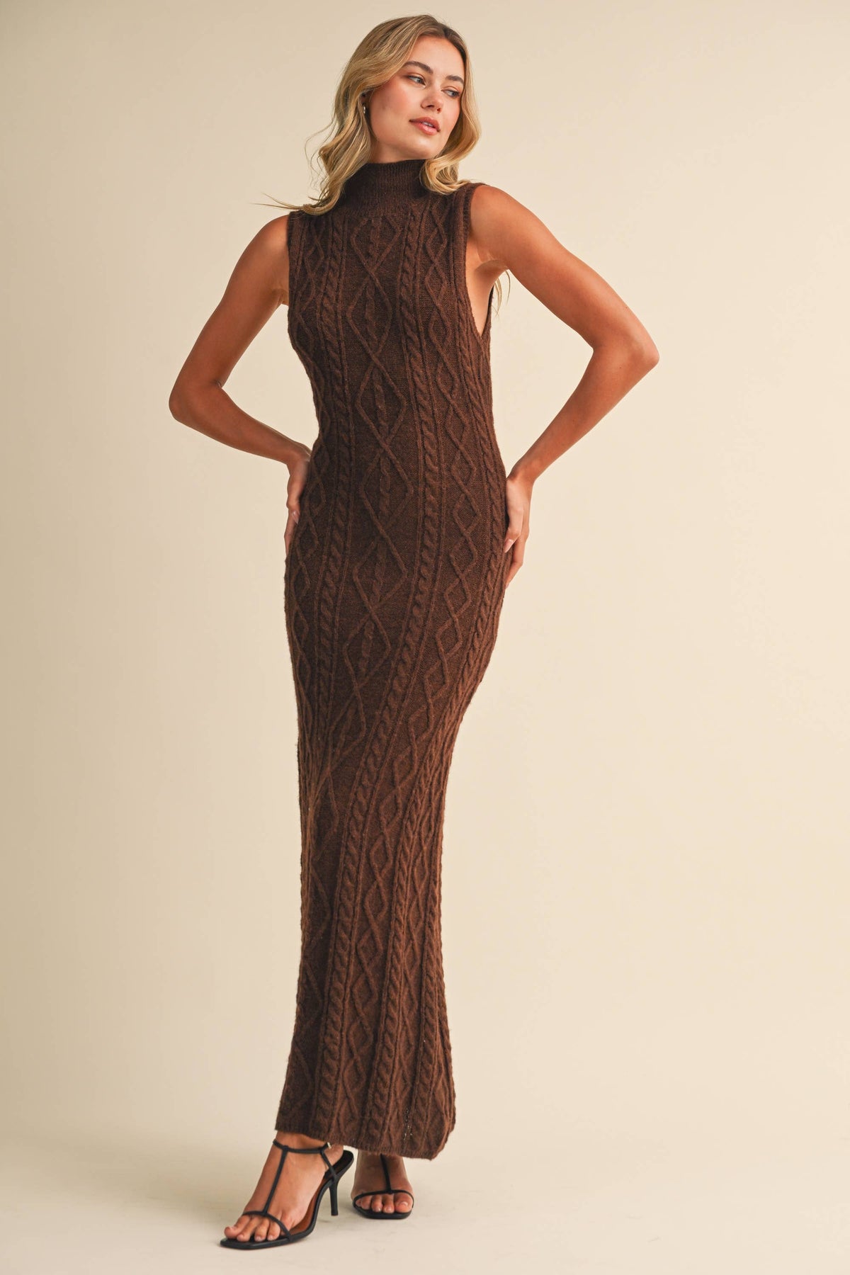 HIGH NECK SLEEVELESS CABLE KNIT SWEATER MAXI DRESS