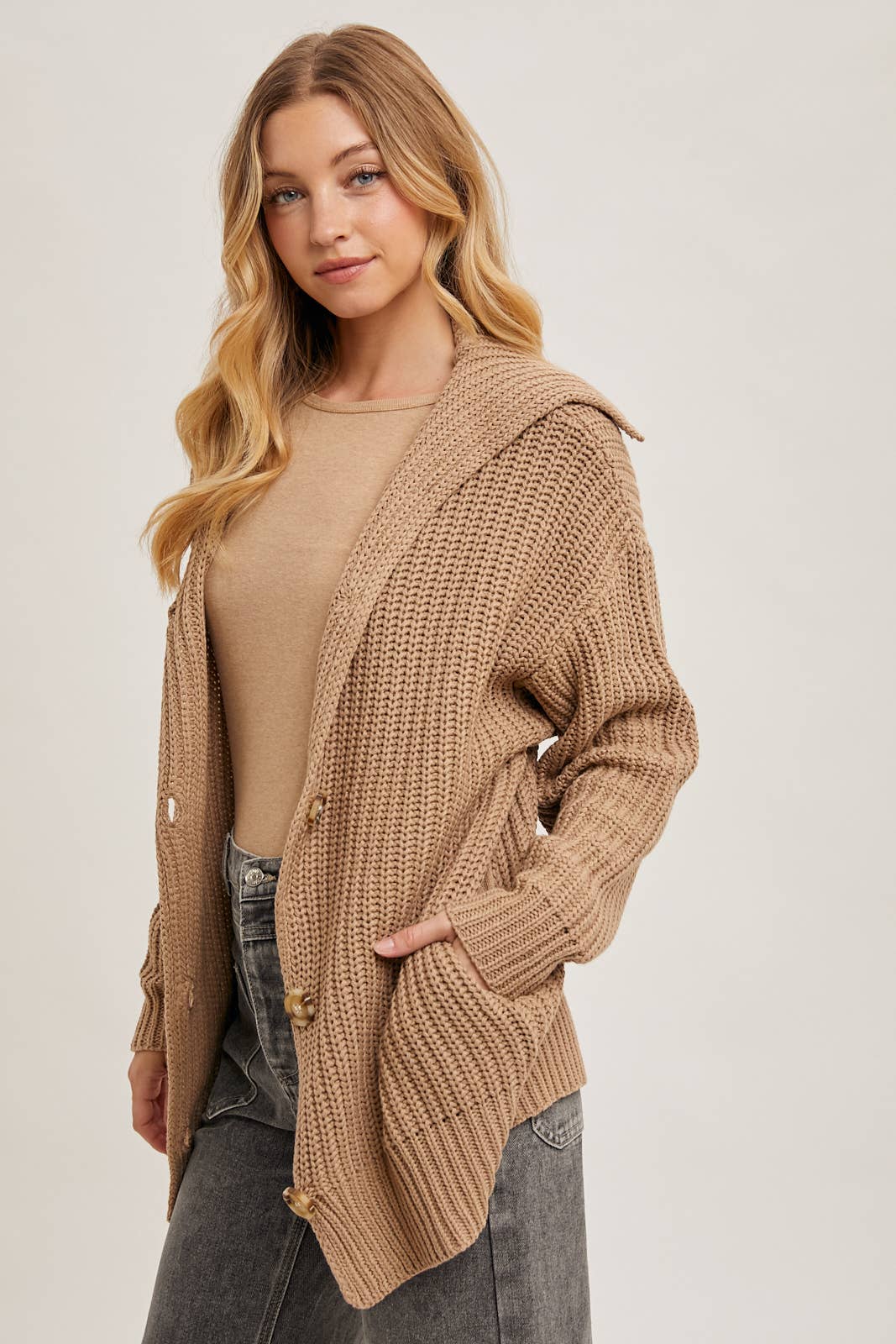 BUTTON DOWN COLLAR NECK RIBBED KNIT SWEATER CARDIGAN