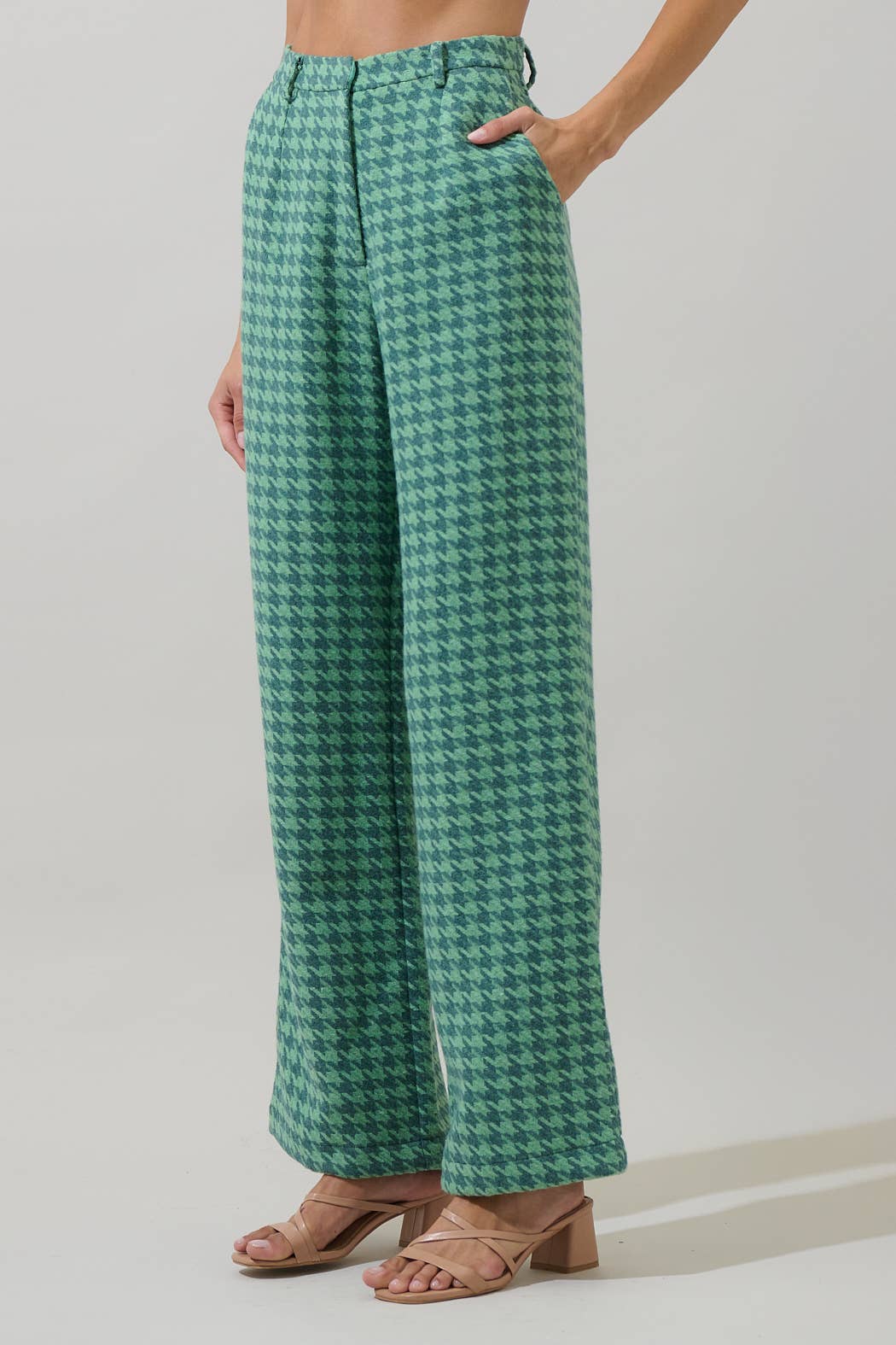 Levana Houndstooth Noemy Pleated Pants
