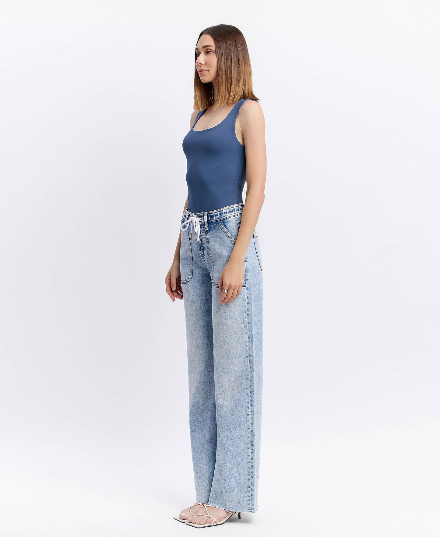 HIGH RISE DRAWSTRING WAISTBAND WIDE LEG JEANS