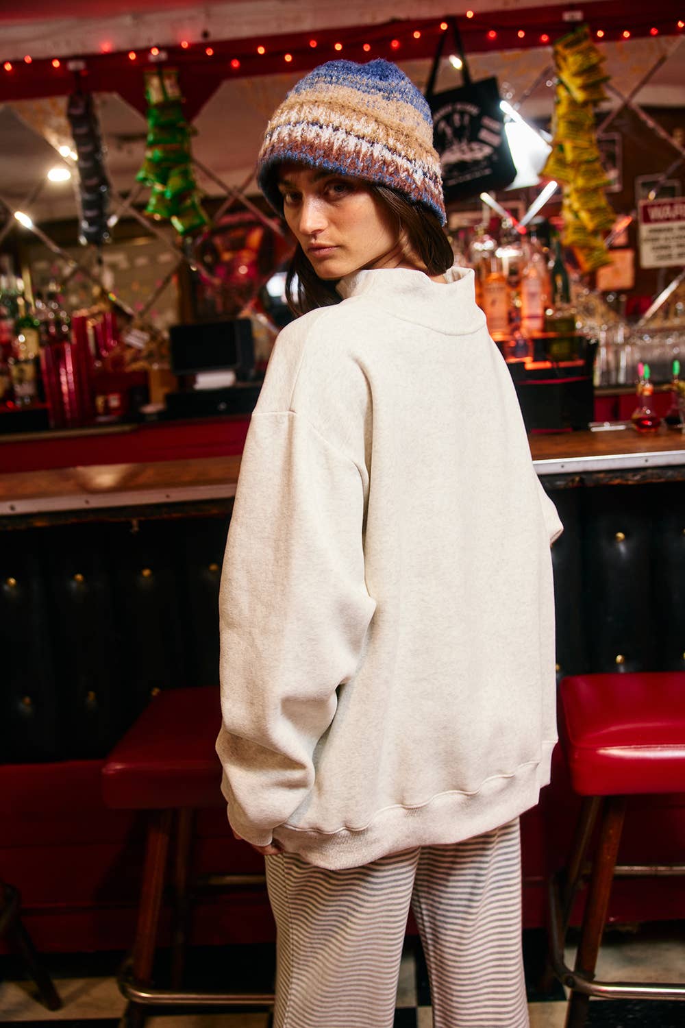 APRES | 'APRES/SKI' Reversible Mock-Neck Sweatshirt