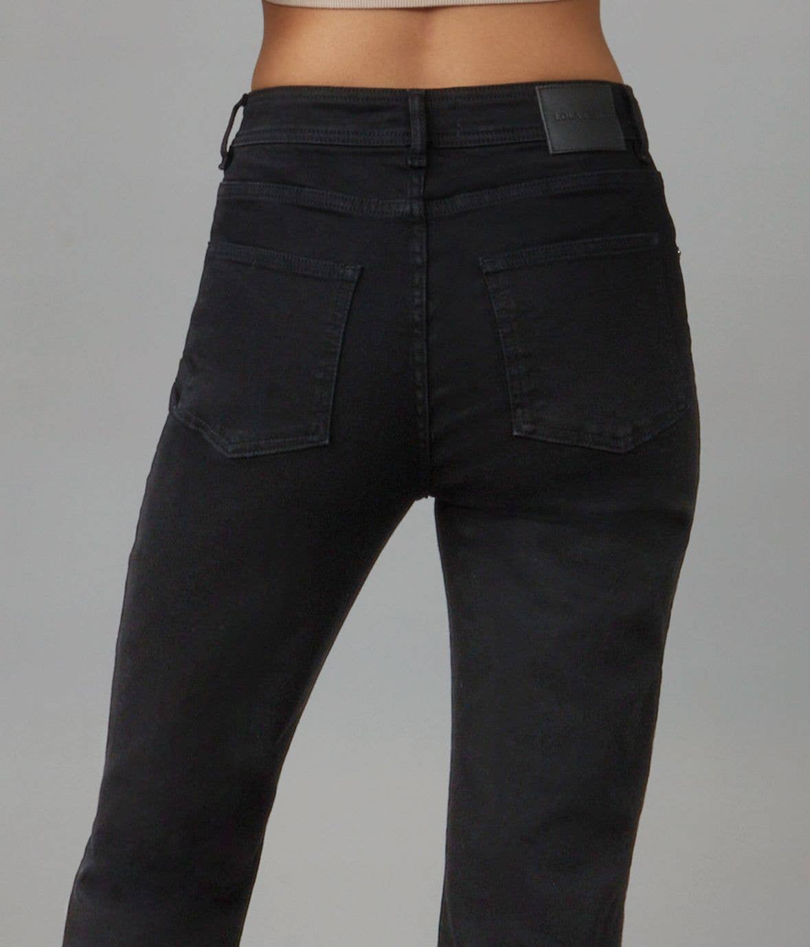 DENVER-BLK High Rise Straight Jeans 31" Inseam - Lola